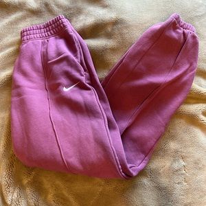 Nike oversized sweatpants